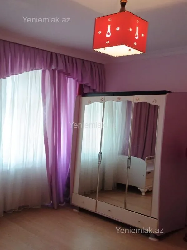 Satılır 4 otaqlı yeni tikili 132 m²