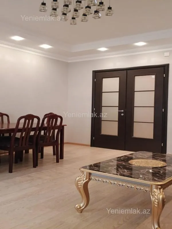 Satılır 4 otaqlı yeni tikili 132 m²