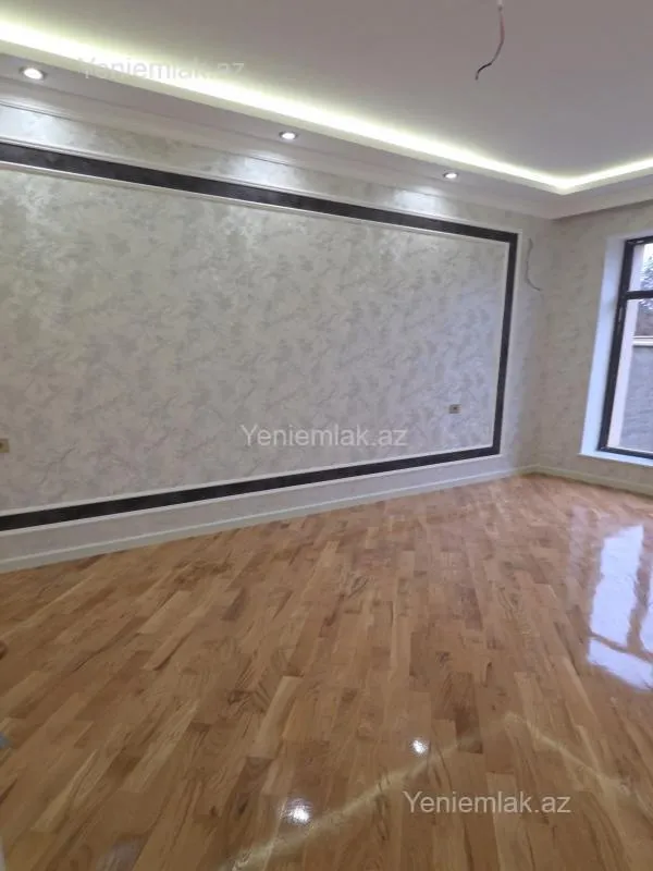 Satılır 10 otaqlı həyət evi 360 m²