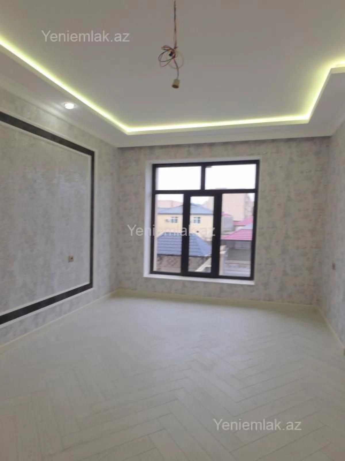 Satılır 10 otaqlı həyət evi 360 m²