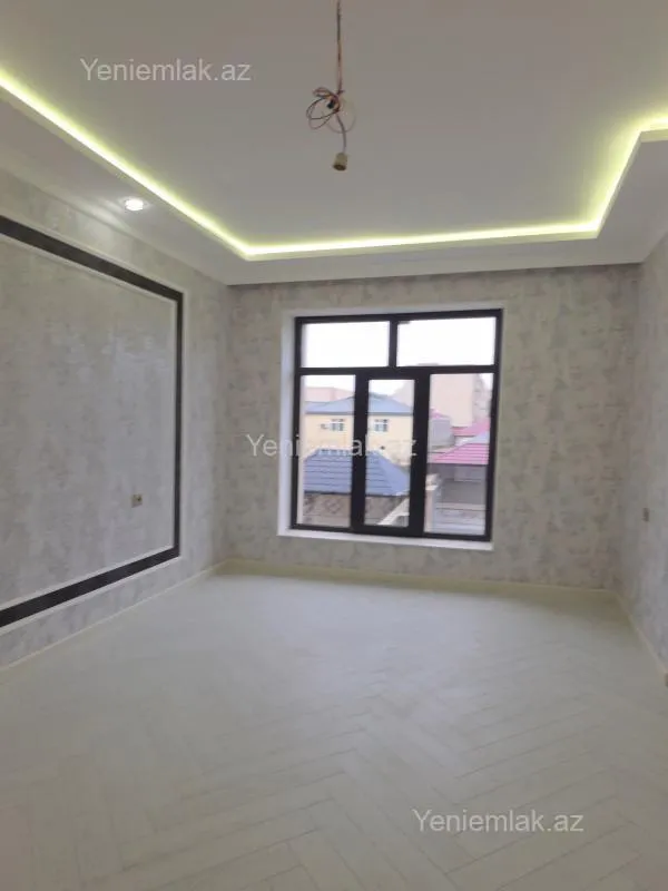 Satılır 10 otaqlı həyət evi 360 m²