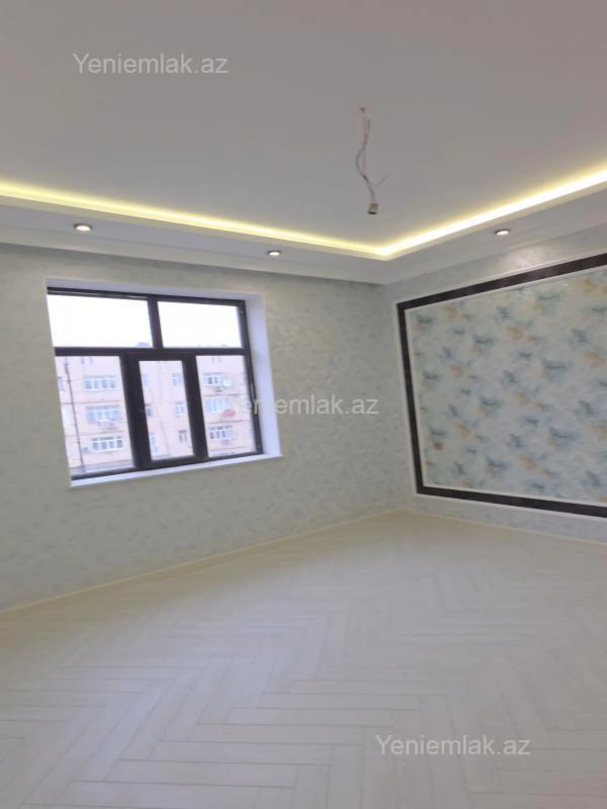 Satılır 10 otaqlı həyət evi 360 m²