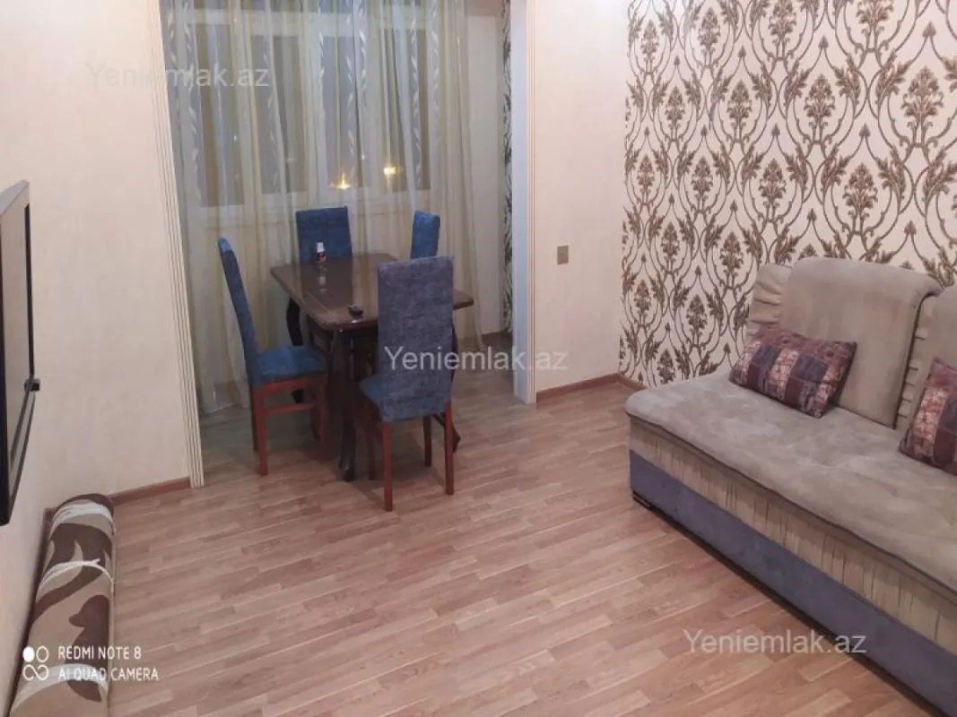 Satılır 3 otaqlı köhnə tikili 68 m²