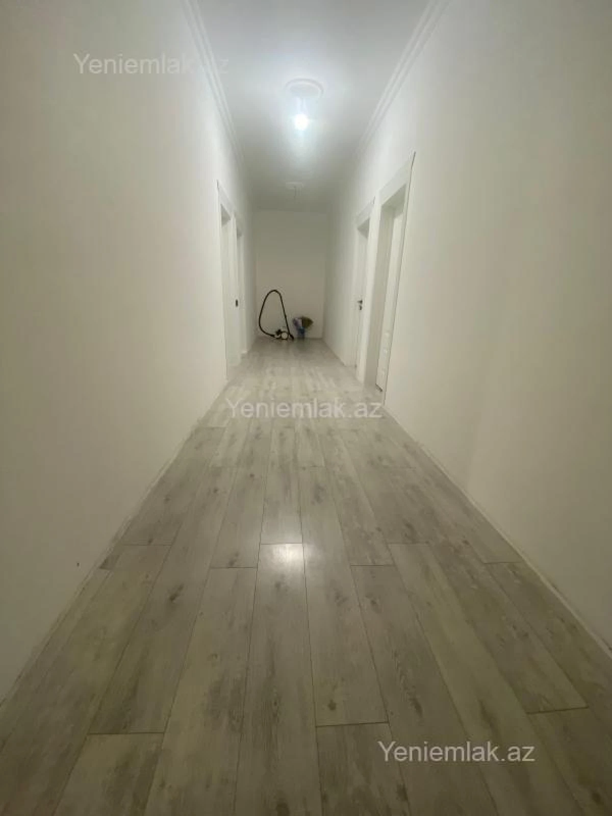 Satılır 4 otaqlı həyət evi 175 m²