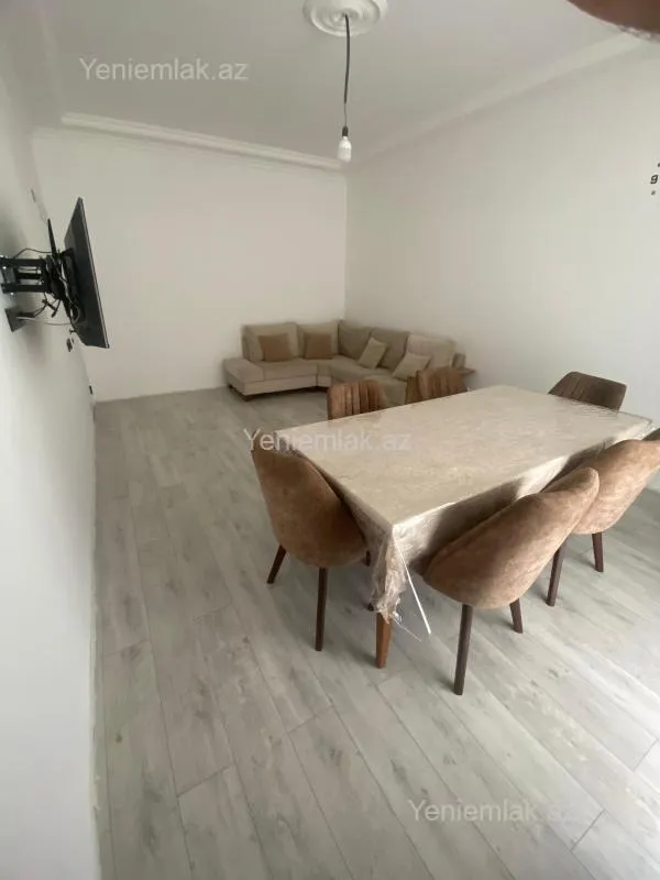 Satılır 4 otaqlı həyət evi 175 m²
