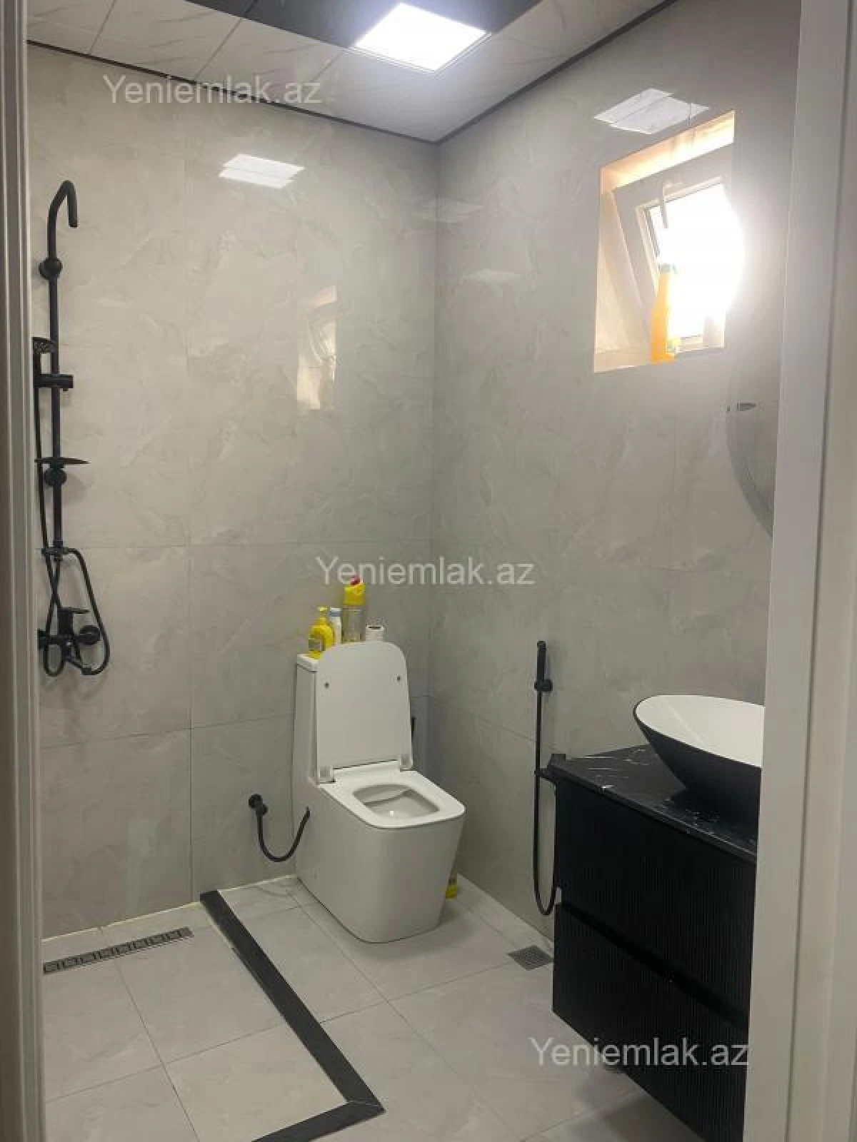 Satılır 4 otaqlı həyət evi 175 m²