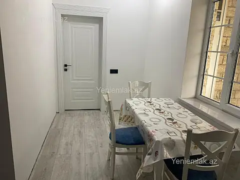 Satılır 4 otaqlı həyət evi 175 m²