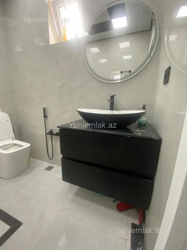 Satılır 4 otaqlı həyət evi 175 m²