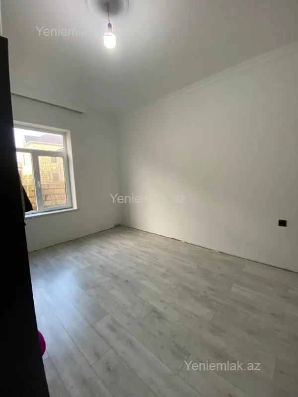Satılır 4 otaqlı həyət evi 175 m²