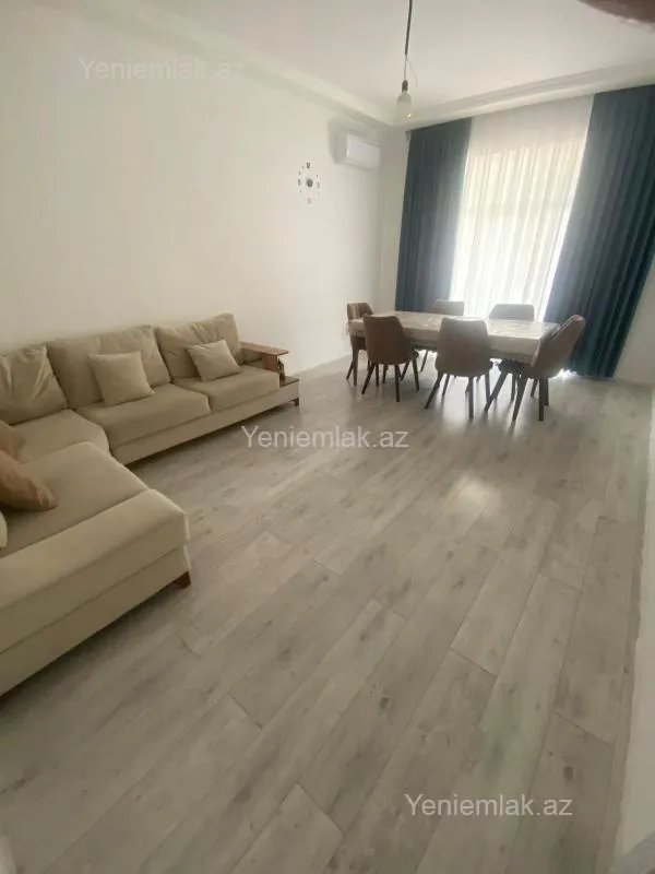 Satılır 4 otaqlı həyət evi 175 m²