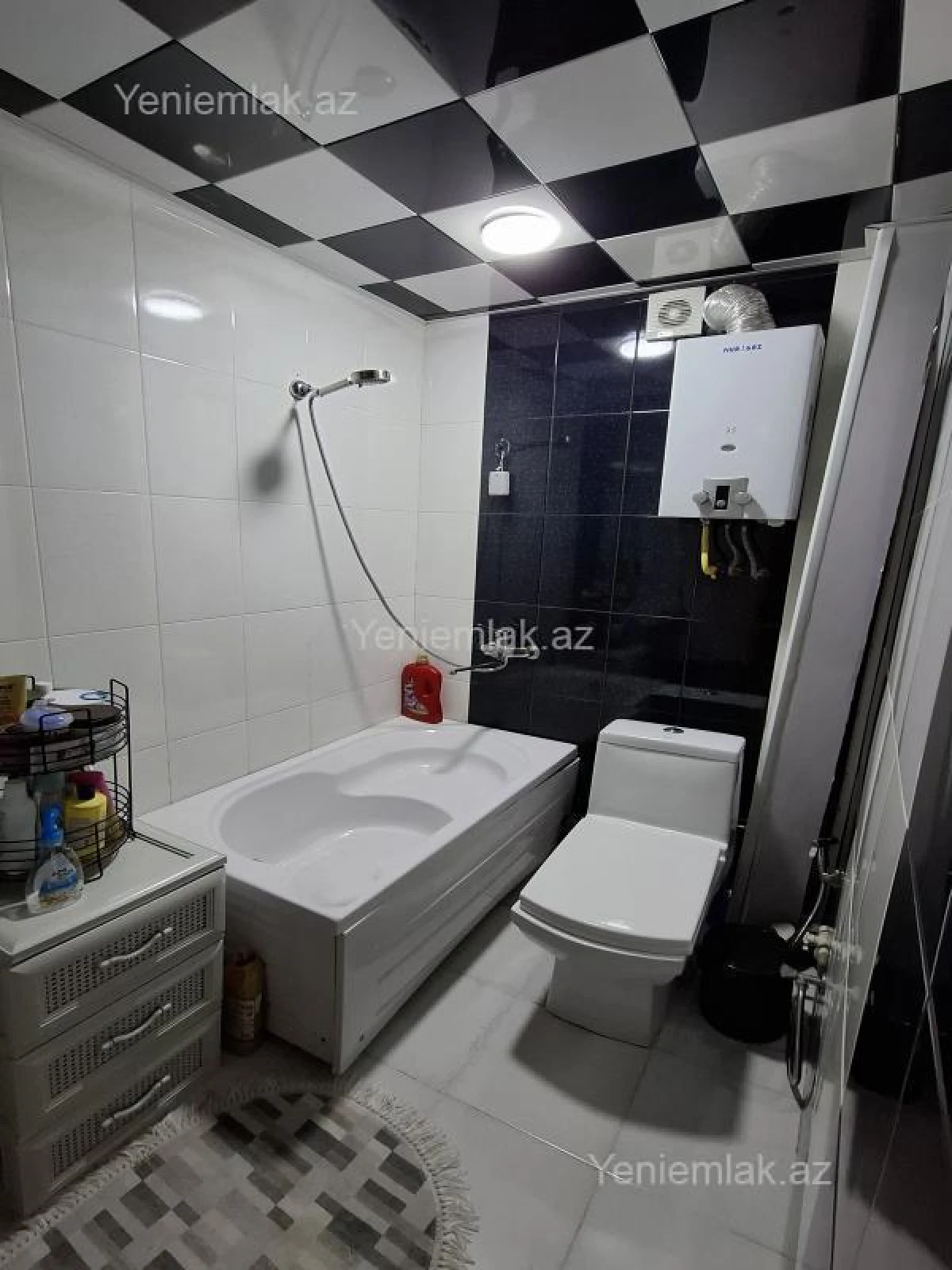 Satılır 3 otaqlı köhnə tikili 70 m²