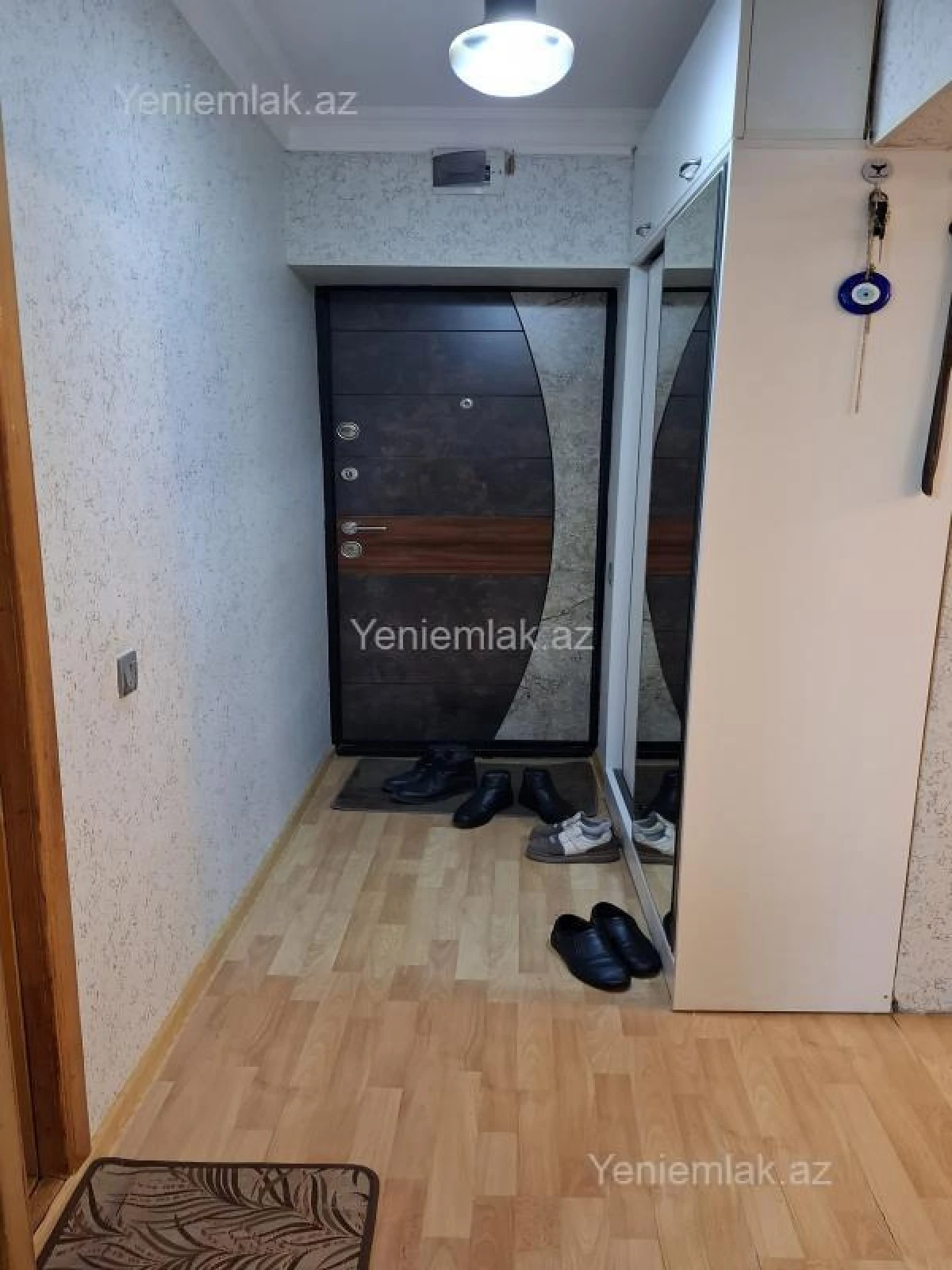 Satılır 3 otaqlı köhnə tikili 70 m²