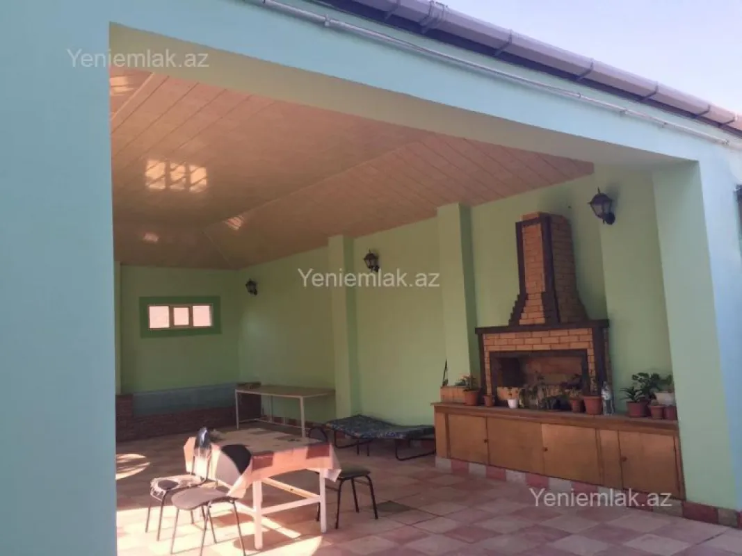 Satılır 7 otaqlı həyət evi 220 m²