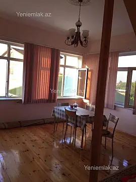 Satılır 7 otaqlı həyət evi 220 m²