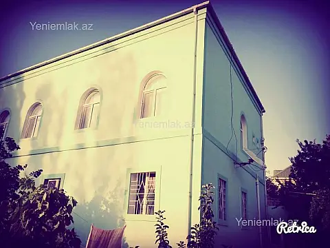 Satılır 7 otaqlı həyət evi 220 m²