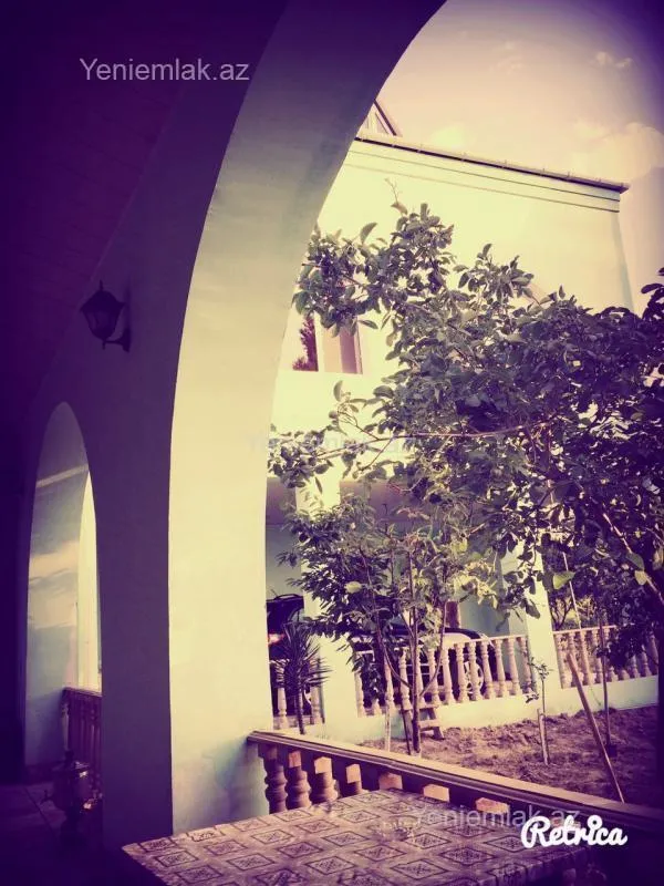 Satılır 7 otaqlı həyət evi 220 m²