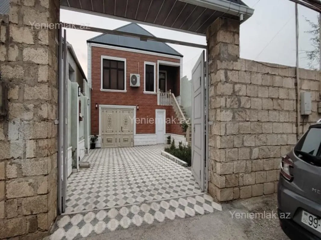 Satılır 4 otaqlı həyət evi 120 m²