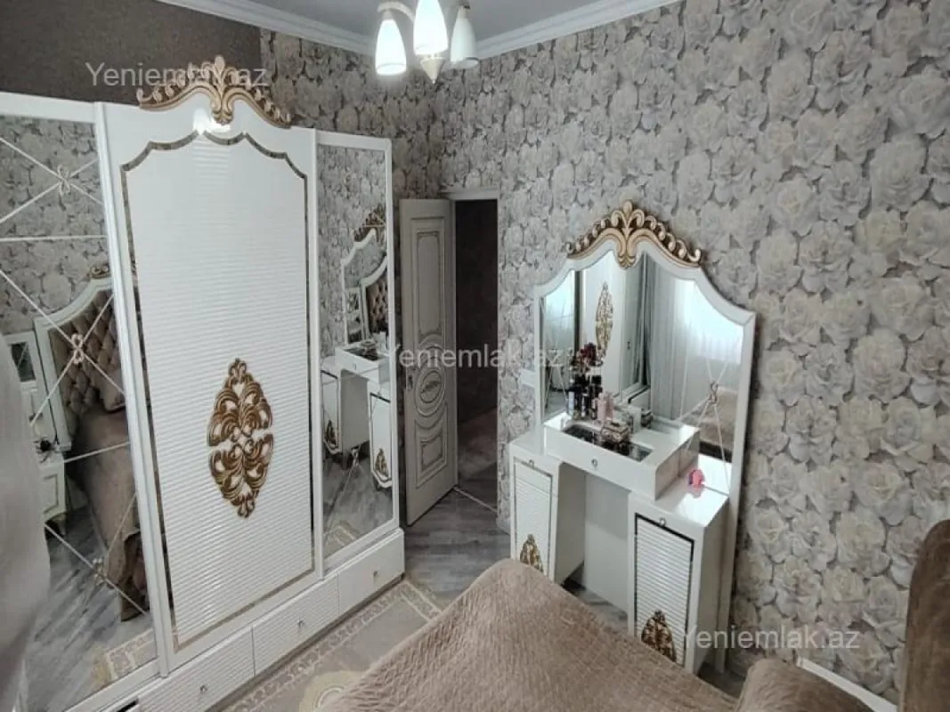 Satılır 4 otaqlı həyət evi 120 m²