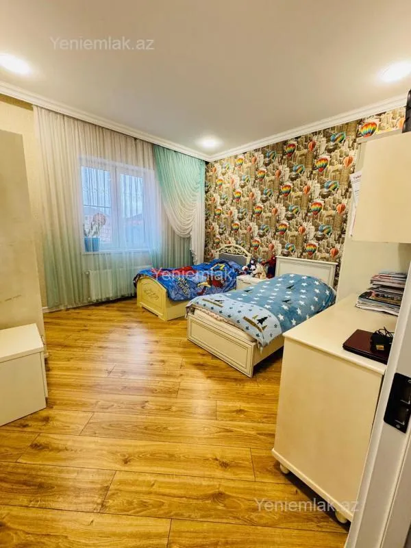 Satılır 4 otaqlı həyət evi 147 m²