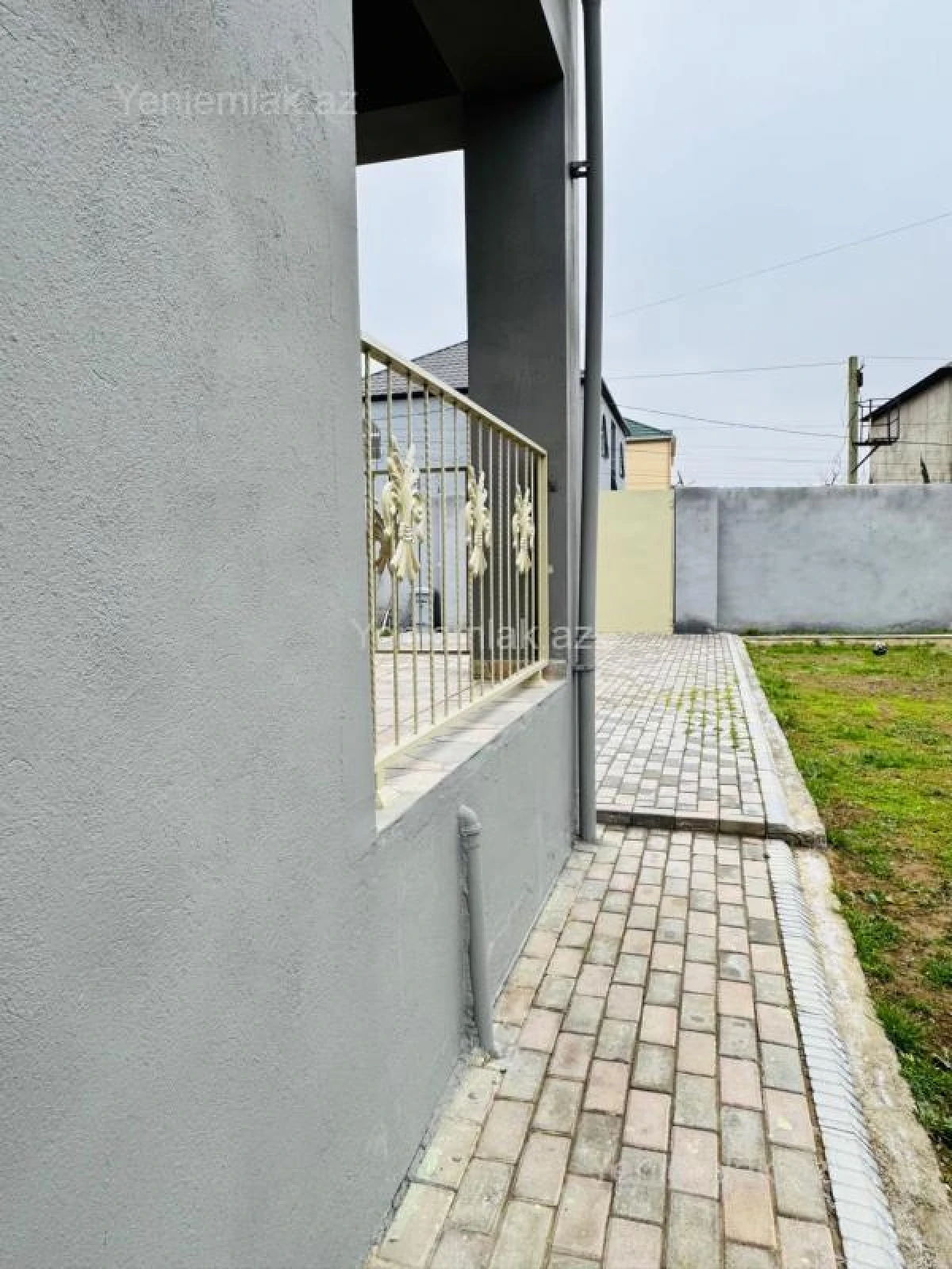 Satılır 4 otaqlı həyət evi 147 m²