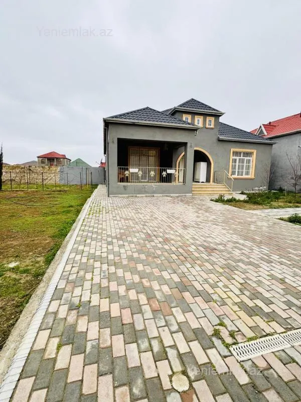 Satılır 4 otaqlı həyət evi 147 m²
