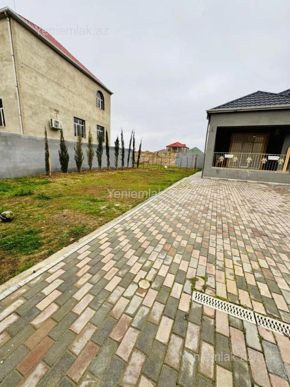 Satılır 4 otaqlı həyət evi 147 m²