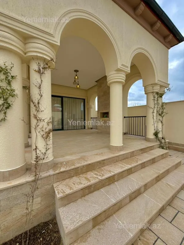 Satılır 6 otaqlı həyət evi 400 m²