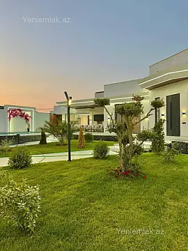 Satılır 5 otaqlı həyət evi 240 m²