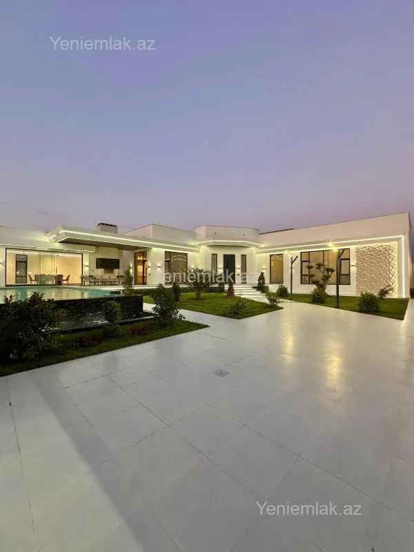 Satılır 5 otaqlı həyət evi 240 m²