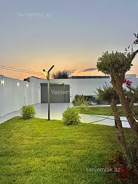 Satılır 5 otaqlı həyət evi 240 m²
