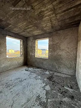 Satılır 8 otaqlı həyət evi 340 m²