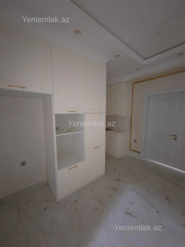 Satılır 2 otaqlı yeni tikili 93 m²