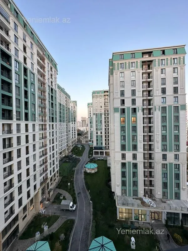 Satılır 2 otaqlı yeni tikili 93 m²