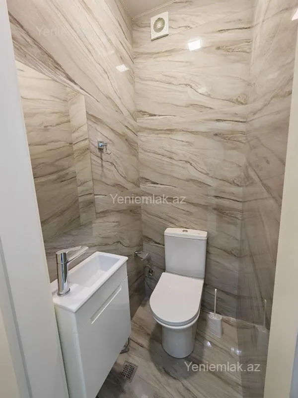 Satılır 3 otaqlı yeni tikili 115 m²