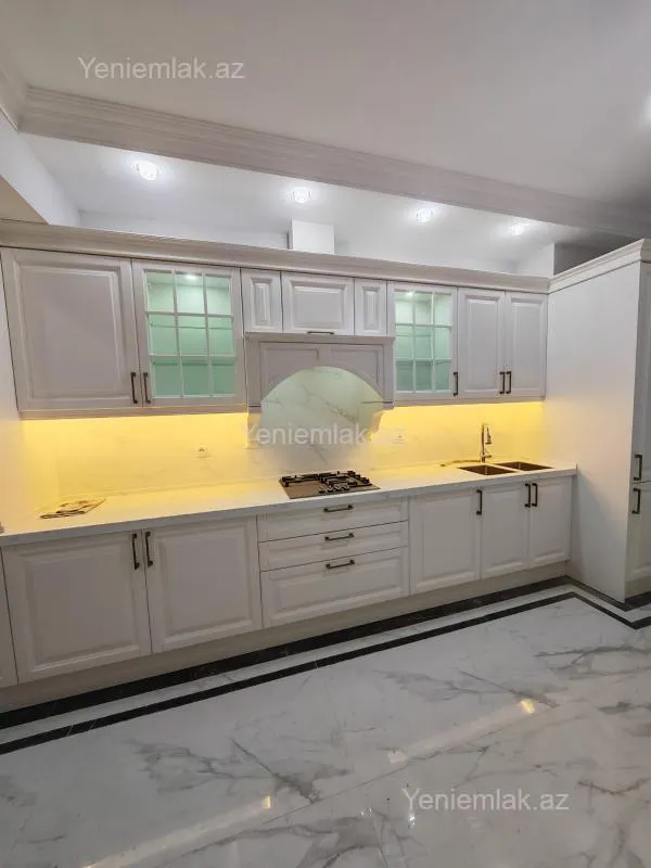 Satılır 3 otaqlı yeni tikili 115 m²