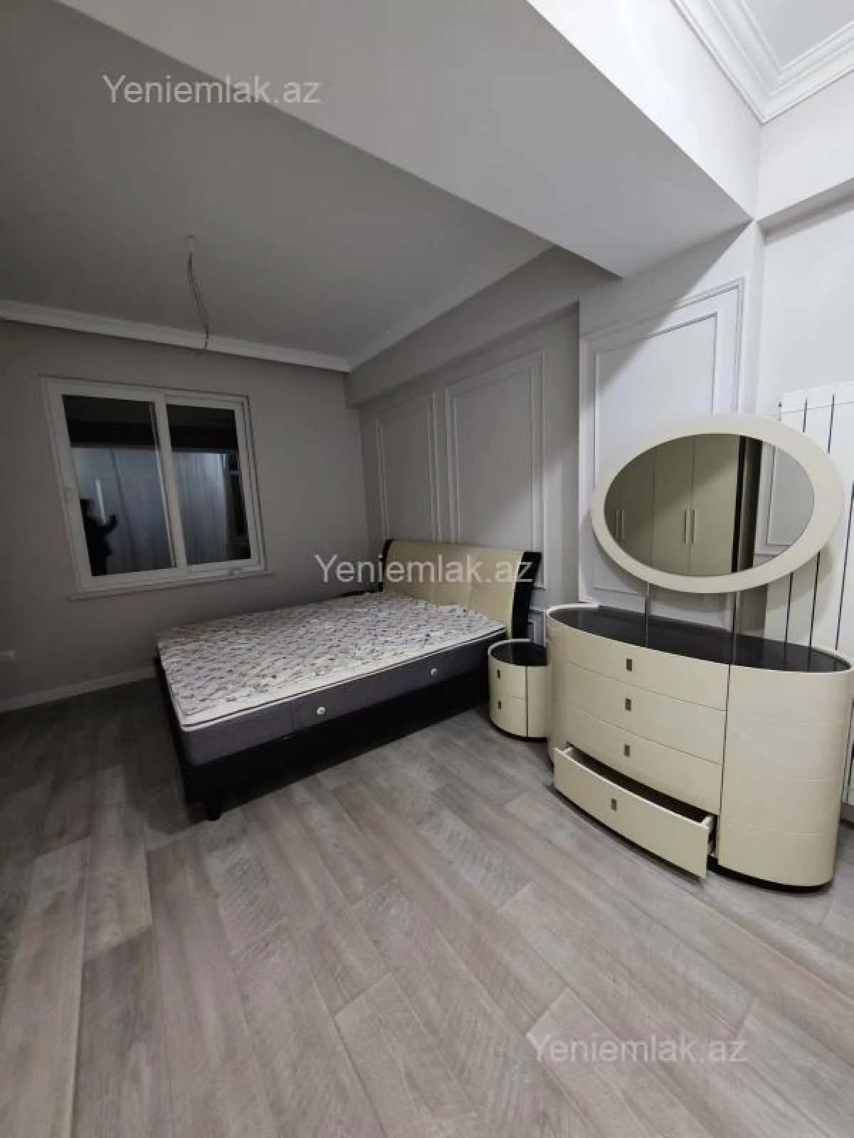 Satılır 3 otaqlı yeni tikili 115 m²
