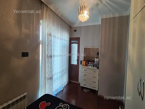 Satılır 4 otaqlı həyət evi 130 m²