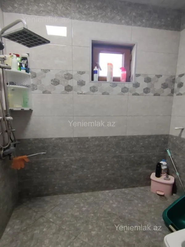 Satılır 4 otaqlı həyət evi 130 m²