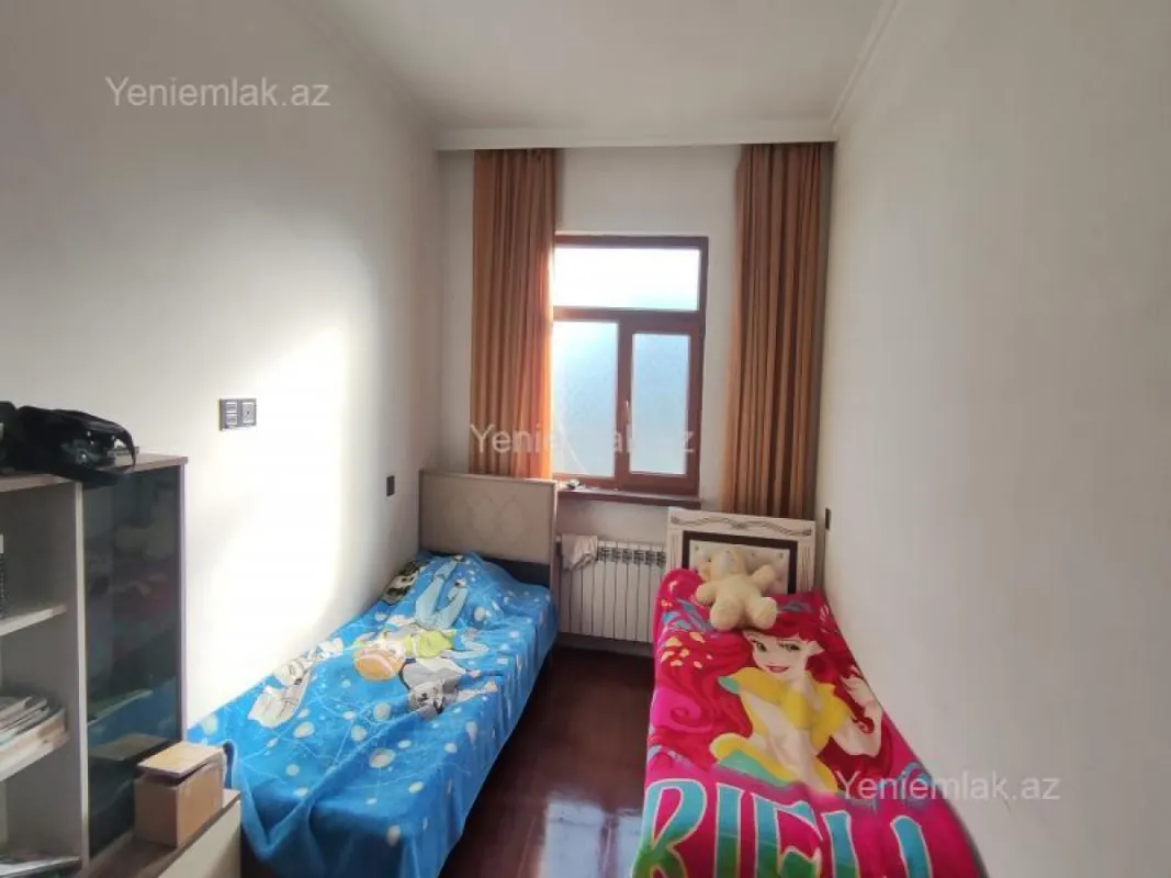 Satılır 4 otaqlı həyət evi 130 m²