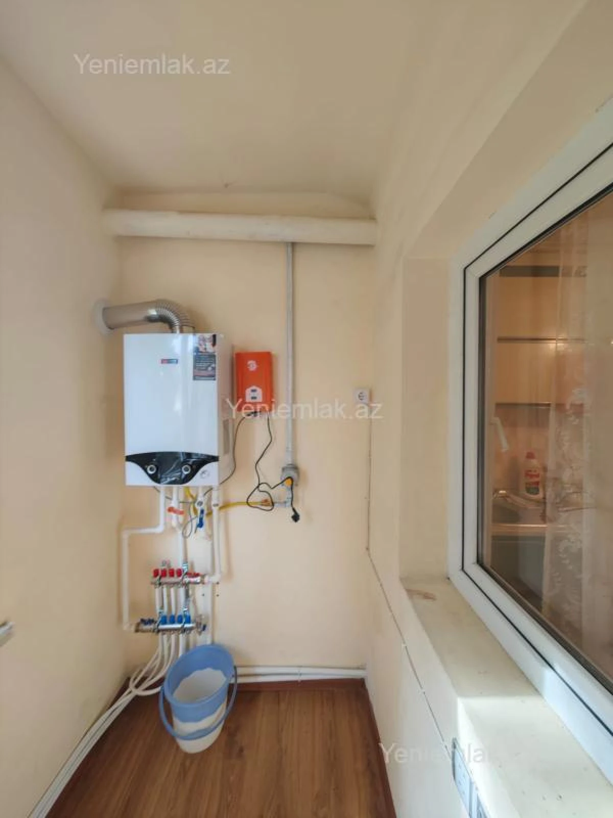 Satılır 2 otaqlı köhnə tikili 60 m²