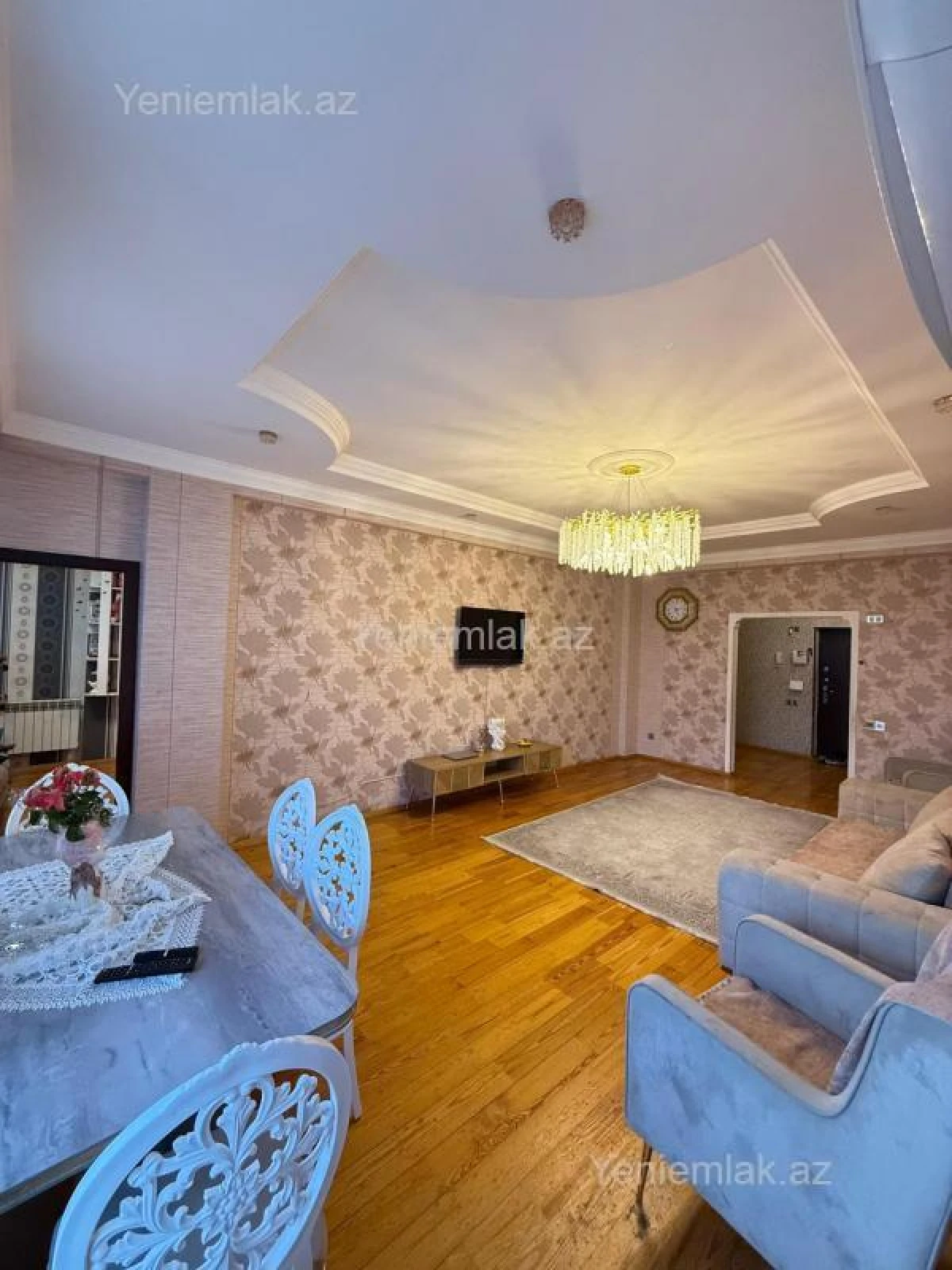 Satılır 3 otaqlı yeni tikili 100 m²