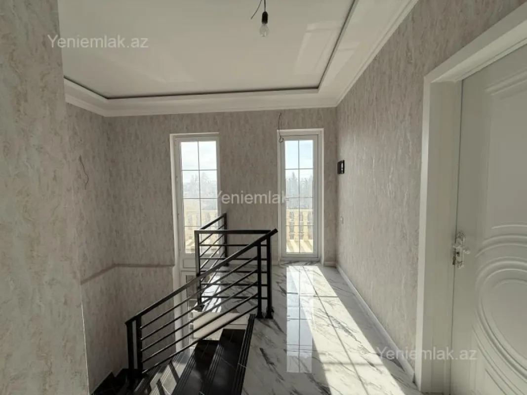 Satılır 5 otaqlı həyət evi 150 m²