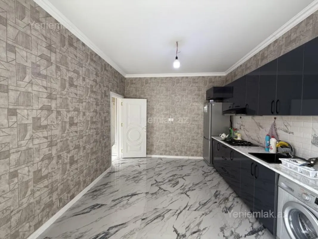 Satılır 5 otaqlı həyət evi 150 m²