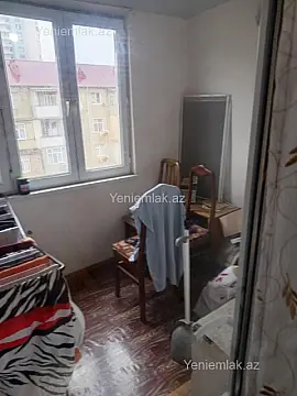 Satılır 2 otaqlı köhnə tikili 50 m²