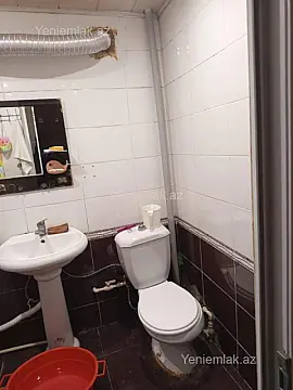 Satılır 2 otaqlı köhnə tikili 50 m²