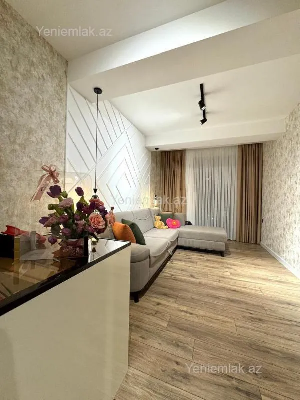 Satılır 3 otaqlı yeni tikili 110 m²
