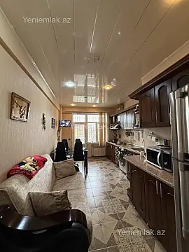 Satılır 3 otaqlı yeni tikili 131 m²