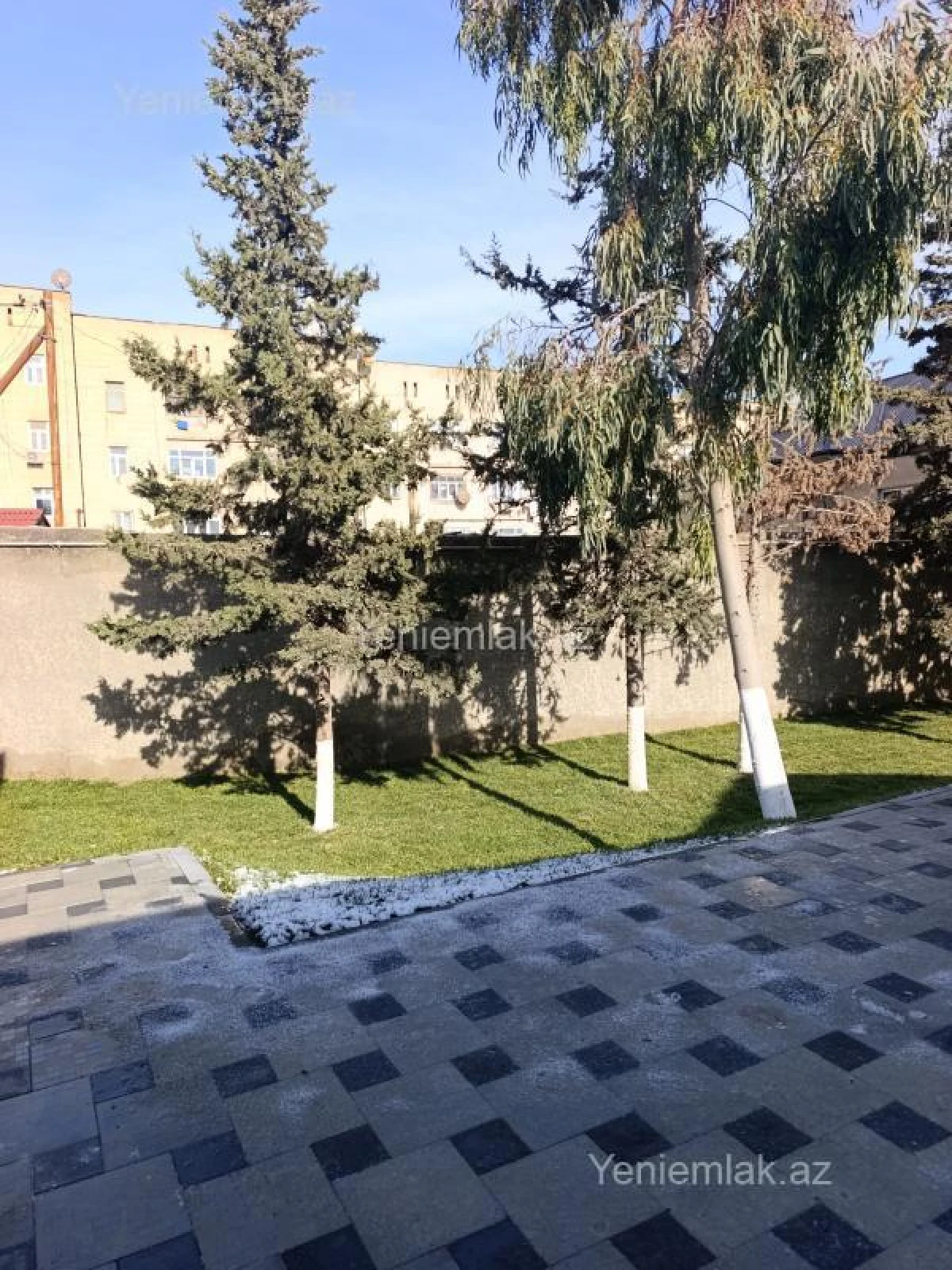 Satılır 6 otaqlı həyət evi 320 m²
