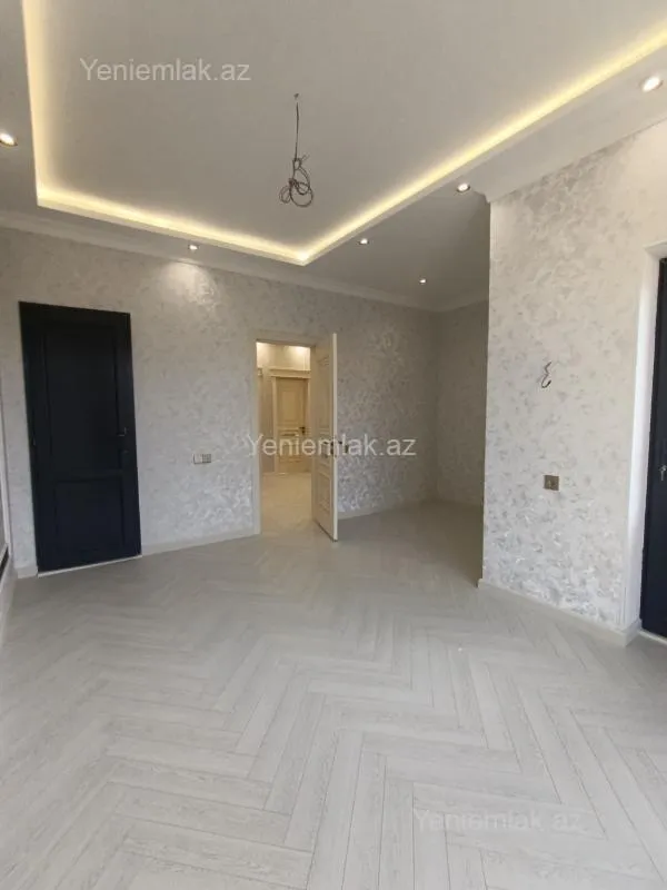 Satılır 6 otaqlı həyət evi 320 m²