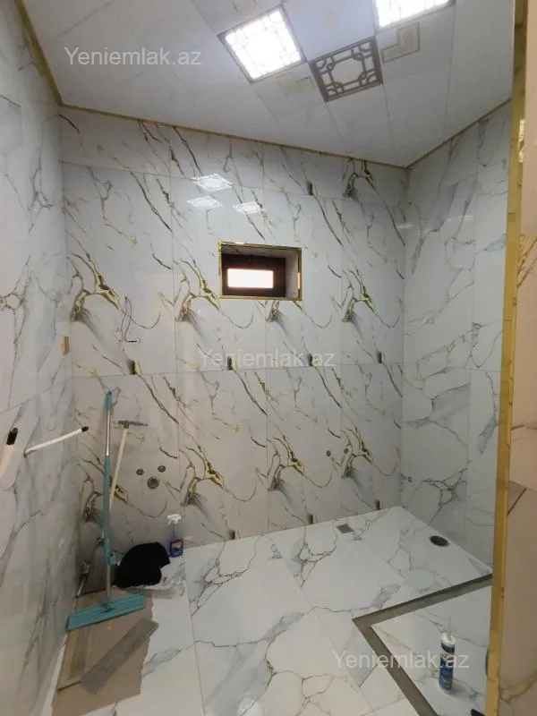 Satılır 6 otaqlı həyət evi 320 m²